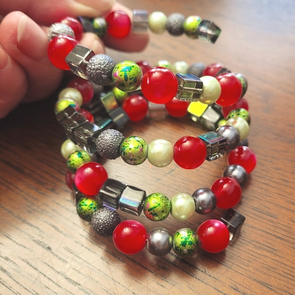 Beautiful spring bracelet - Picture 2 of 2